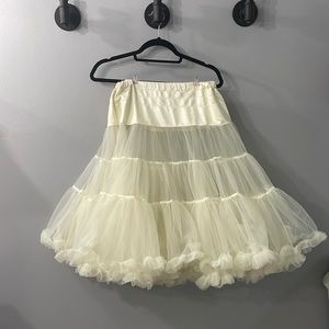 Hell Bunny crinoline